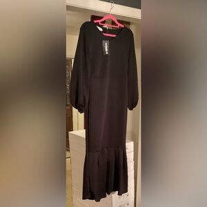 Black fitted mermaid tail dress NWT